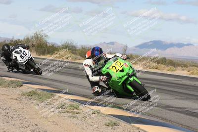 media/Nov-16-2025-Race Pace (Sun) [[8c5fa54630]]/Non Verified Riders (1st 20 Minutes)/3-Turn 3 Inside (11am)/